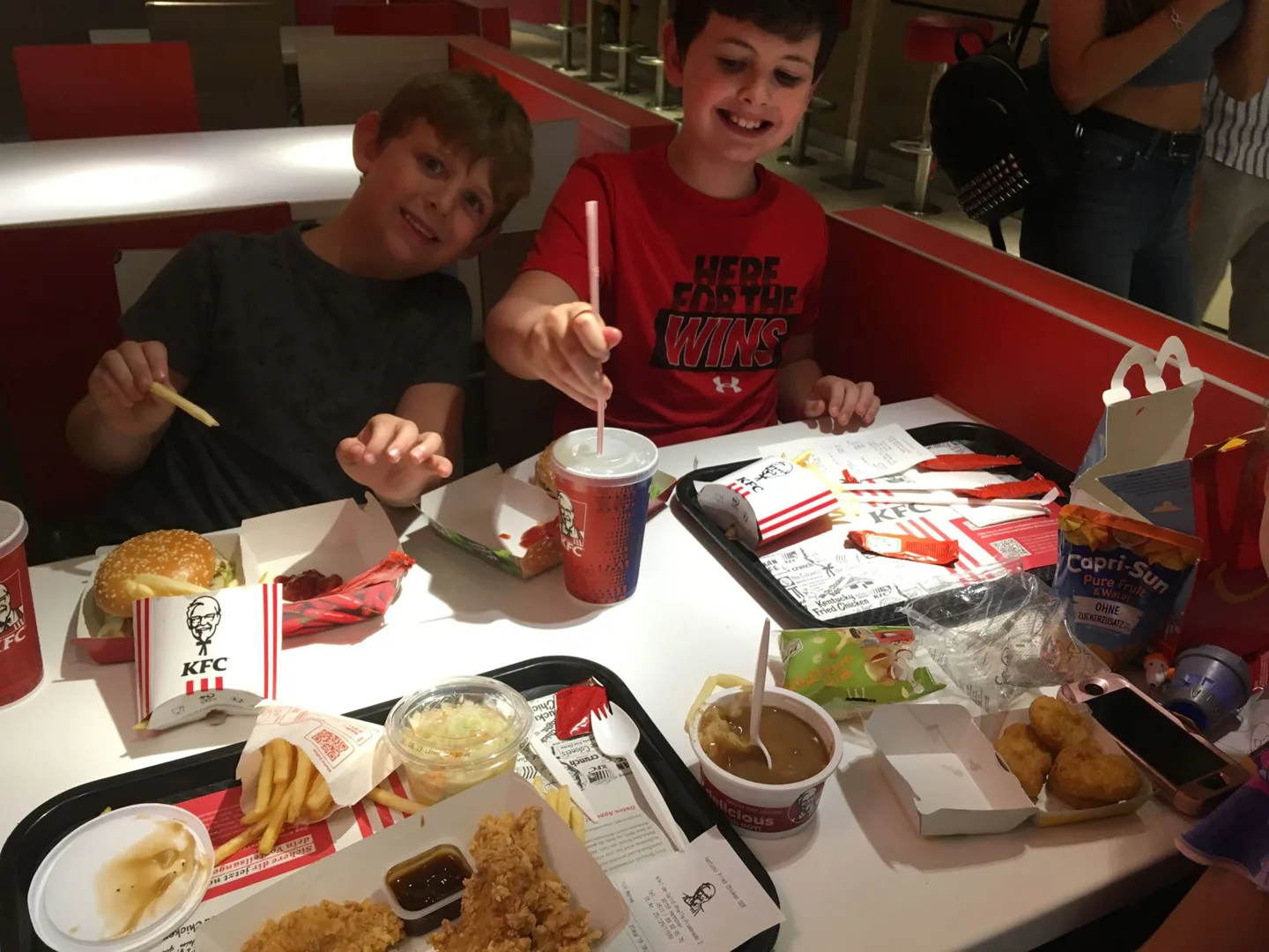 Children eating together at KFC