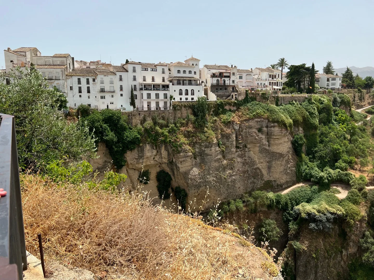 Buildings and gardens above the gorge