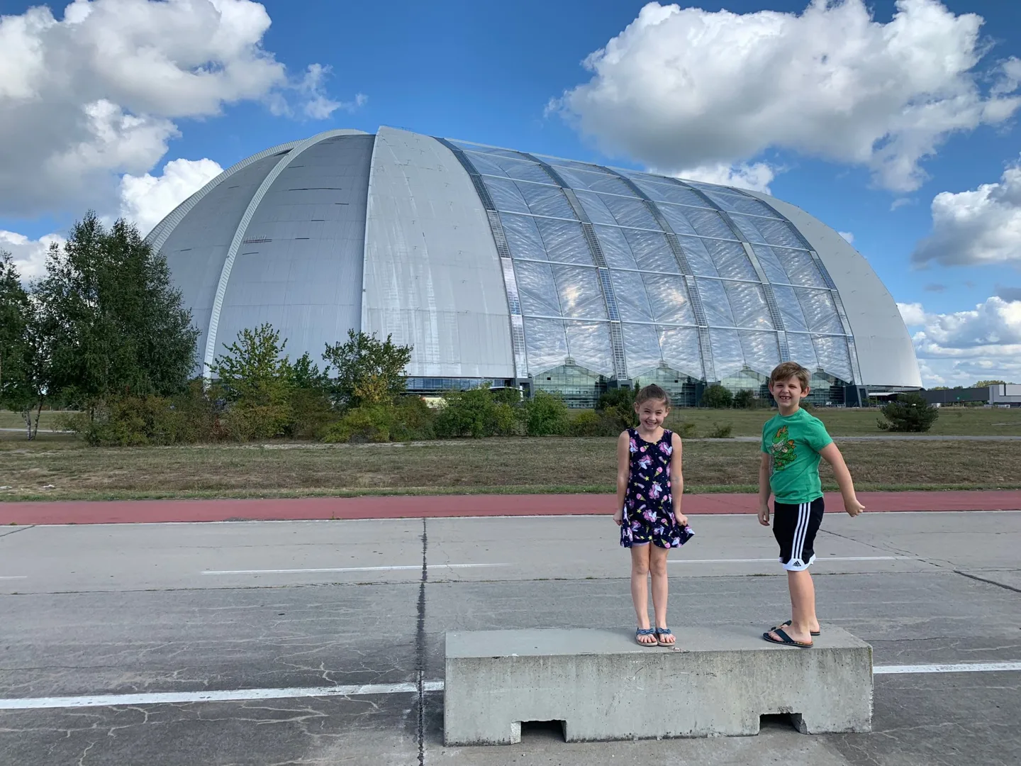 Children in front of the Tropical Islands dome